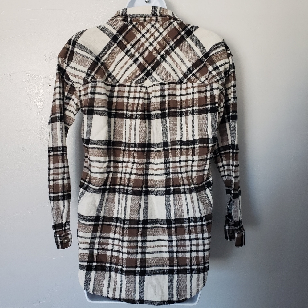 Maurices XS Brown Black Ivory Plaid Button Up Flannel Shirt Long Sleeve Shacket - Picture 4 of 8